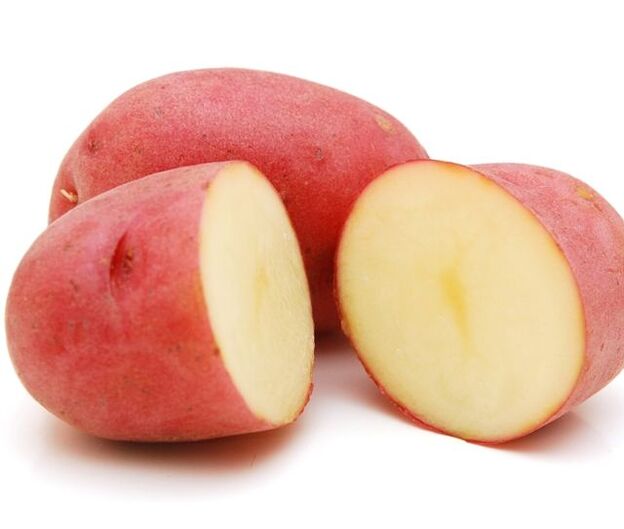 Les pommes de terre rouges sont un remède populaire contre les papillomes des lèvres